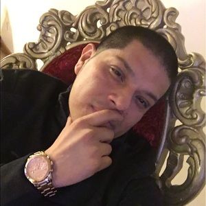 Meet your Posher, Luis